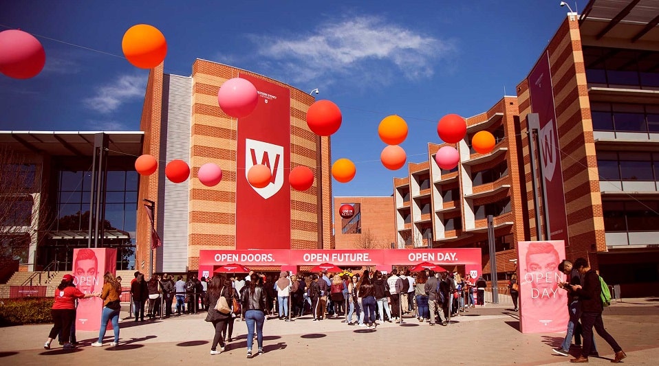 Đại học Western Sydney thuộc một trong 37 trường đại học công lập uy tín của Úc. Đại học Western Sydney ngày Open Day