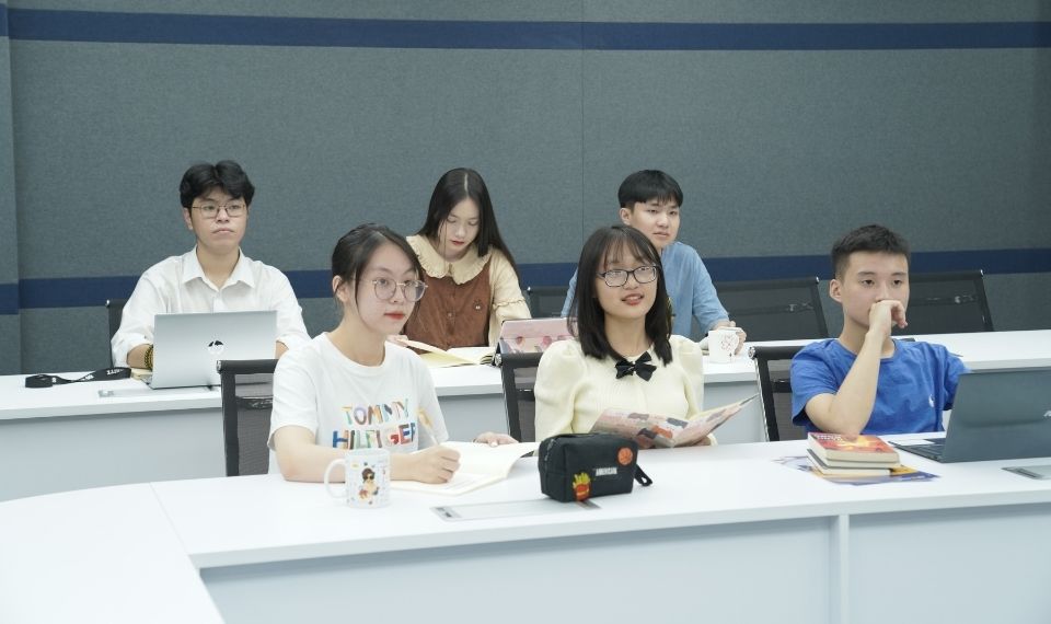 Sinh viên Global Pathways được học tập trong môi trường 100% tiếng Anh.