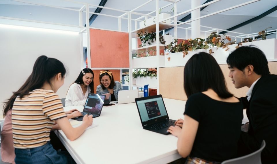 Kỹ năng từ các hoạt động ngoại khóa sẽ giúp sinh viên thích ứng với môi trường đa văn hóa ở Úc.