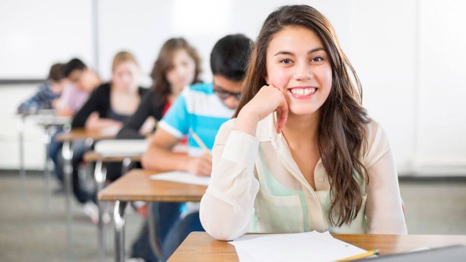 Học sinh du học Canada cấp 3 cần có người giám hộ