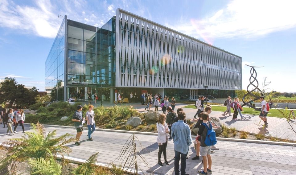 Digital Business. Chọn Đại học Waikato nếu bạn muốn theo đuổi ngành Digital Business.