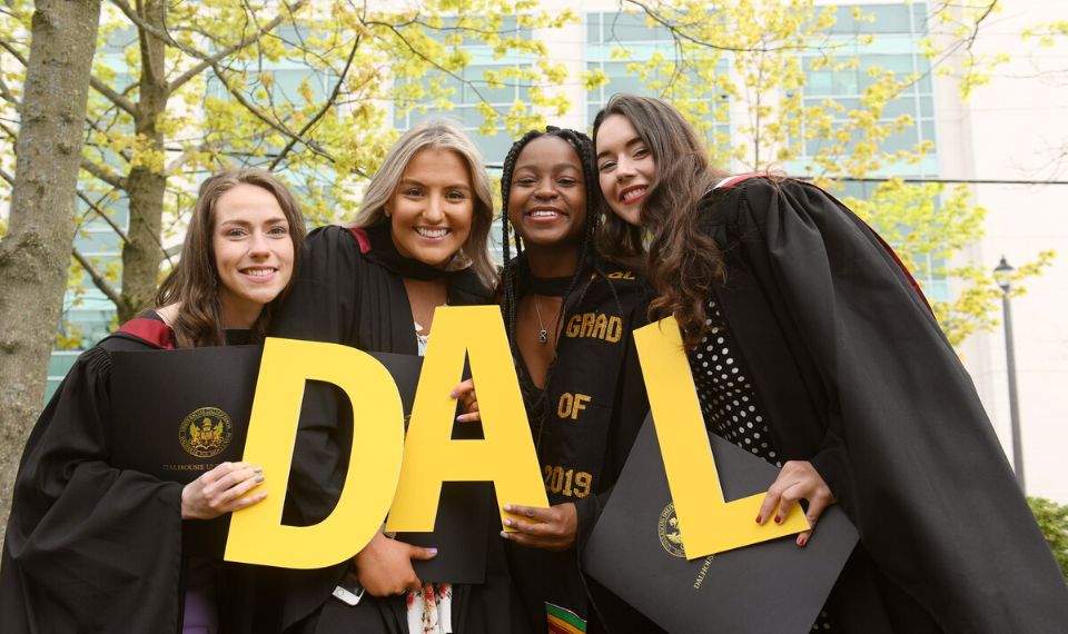 Study Permit Study Permit là giấy tờ quan trọng để các bạn du học sinh được học tập ở Canada.