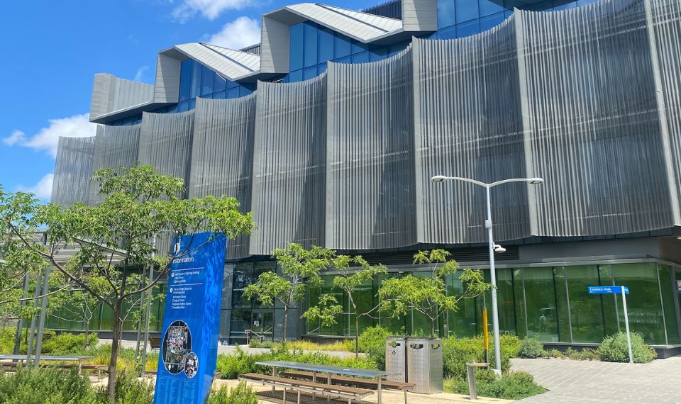 Tư vấn du học trường Đại học Monash sẽ cho các bạn trẻ hiểu thêm về trường trước khi chọn đây là nơi du học.