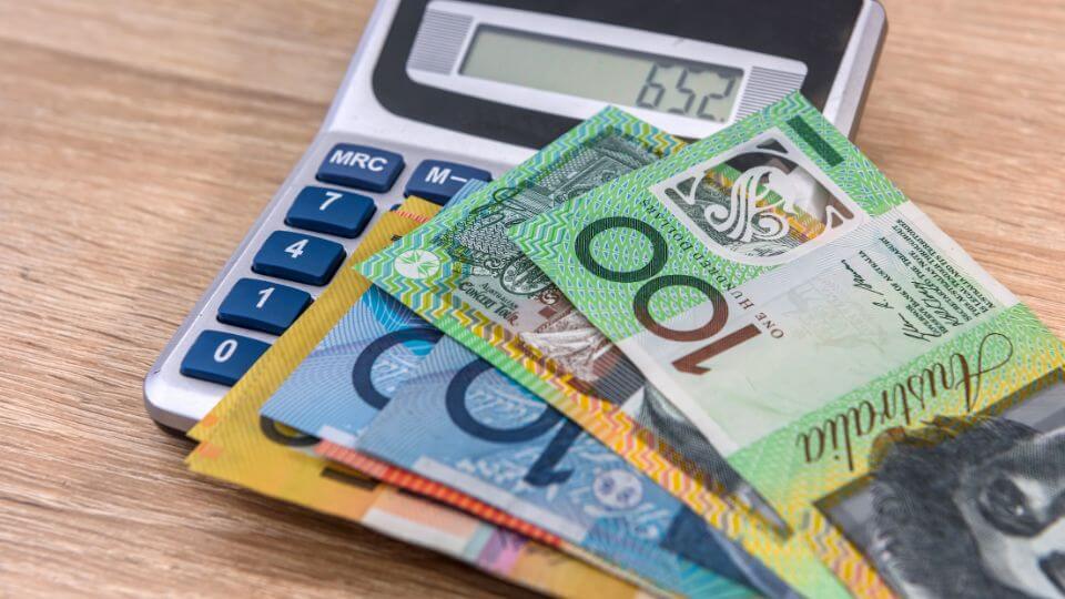 Lãnh sự quán quan tâm đến tài chính du học của sinh viên Lãnh sự quán quan tâm đến tài chính du học của sinh viên