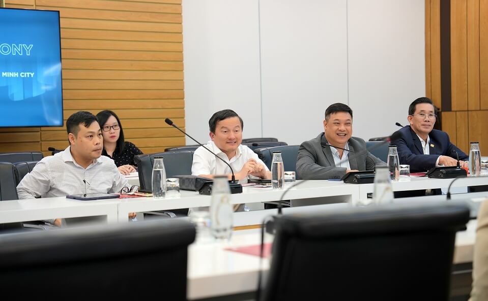 Các đại diện đến từ Đại học Kinh tế TP. HCM Các đại diện đến từ Đại học Kinh tế TP. HCM