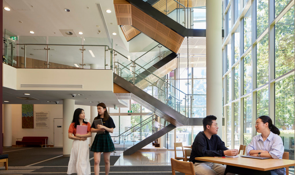 Học tập tại Đại học Quốc gia Australia, thủ đô Canberra mang lại nhiều lợi thế cho sinh viên.