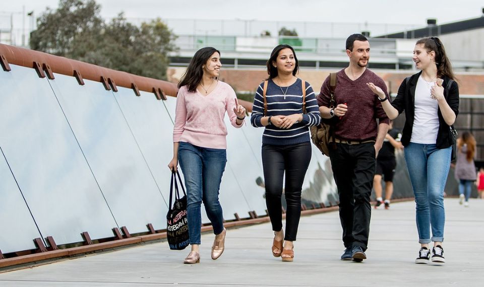 Đại học Deakin sẽ có buổi hội thảo chia sẻ về học bổng du học Úc năm 2023.