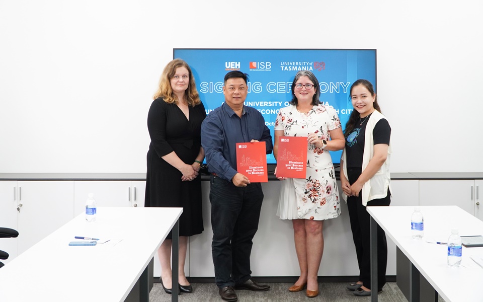 Lễ kỹ kết Viện ISB và Đại học Tasmania