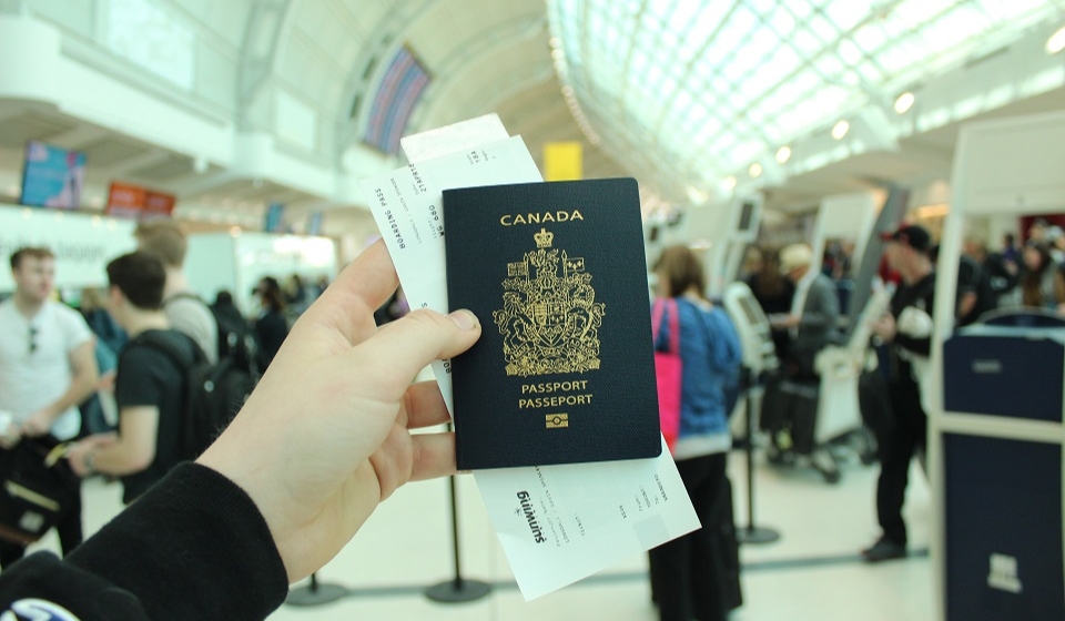 Hộ chiếu du học Canada