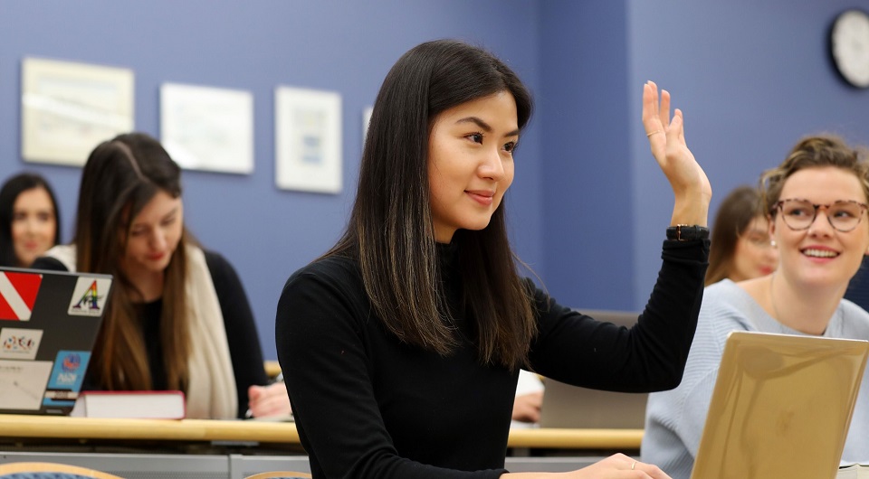 Học phí bậc đại học tùy thuộc vào ngành mà sinh viên lựa chọn Học phí bậc đại học tùy thuộc vào ngành mà sinh viên lựa chọn