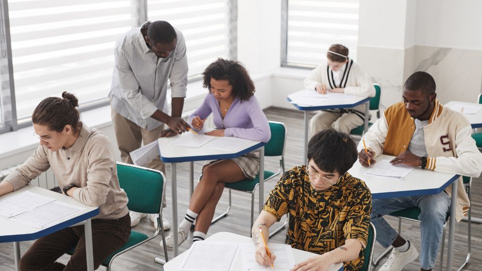 Học phí du học Canada từ bậc THPT dao động từ 9,000 - 30,000 CAD/năm Học phí du học Canada từ bậc THPT dao động từ 9,000 - 30,000 CAD