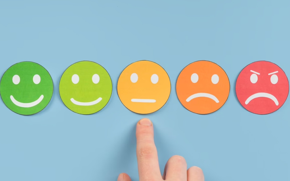 con gái đi du học nên học cách kiểm soát kiểm xúc