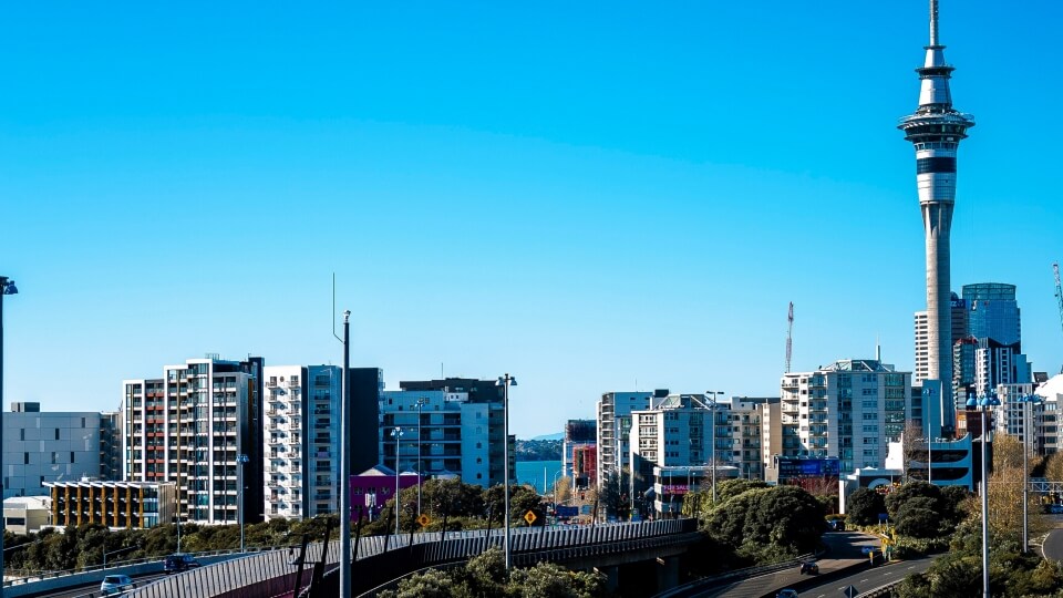 Nên đi du học nước nào rẻ?