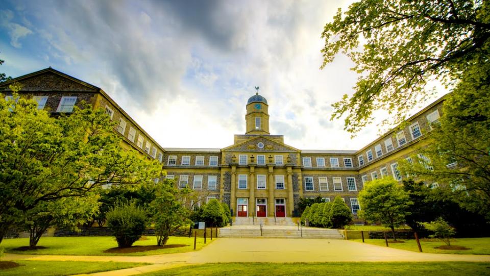 Trường đại học Dalhousie