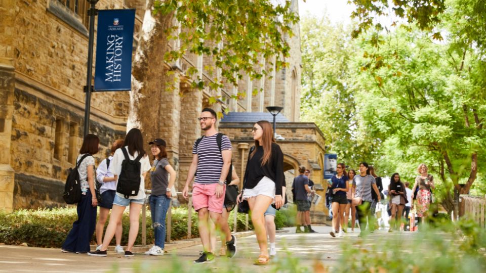 Hơn 7000 sinh viên quốc tế chọn du học Adelaide