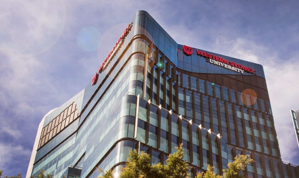 Học xá Parramatta City - nơi đặt văn phòng làm việc Greater Western Sydney của PwC.