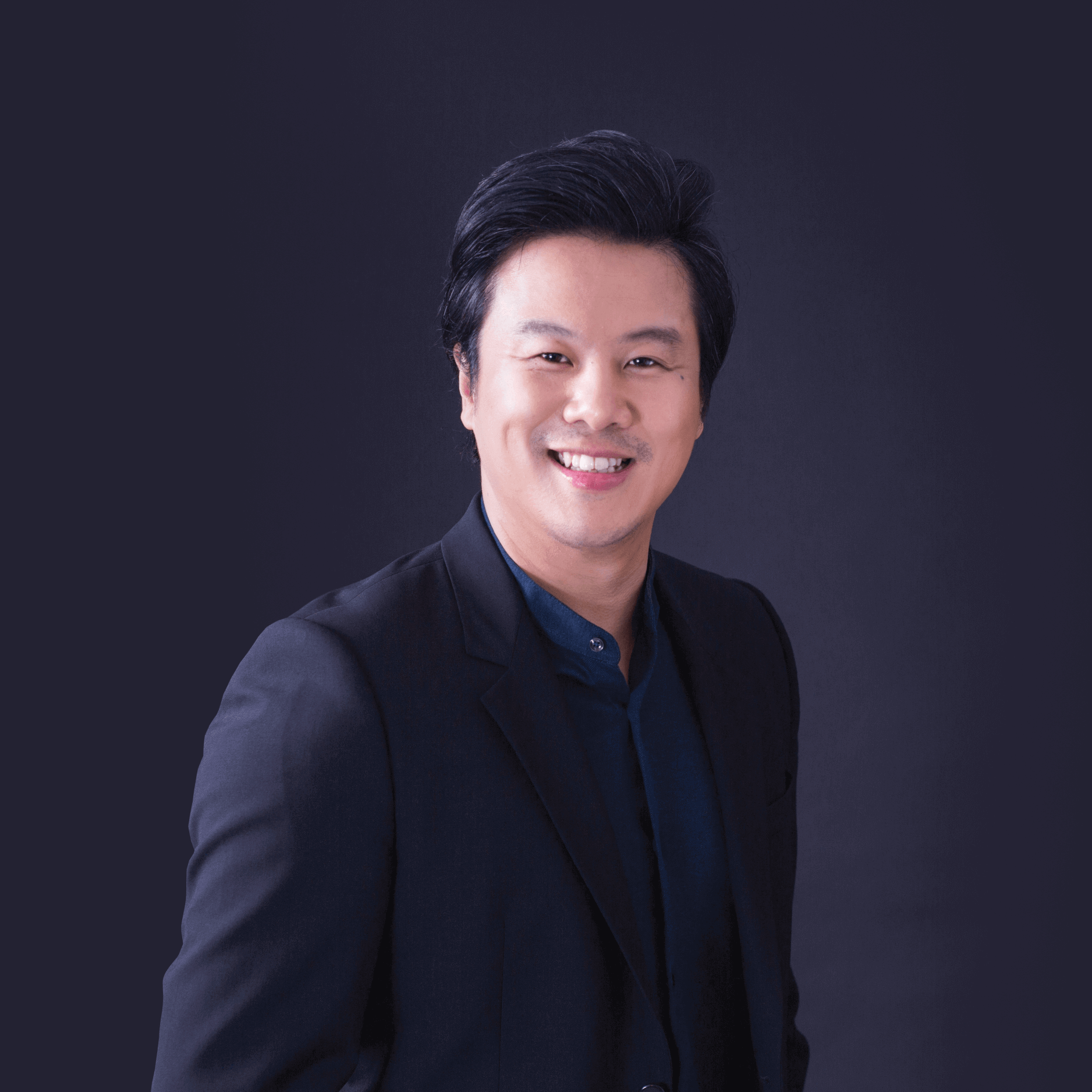 Nghệ sĩ Thanh Bùi - Chủ tịch tổ chức giáo dục Embassy Education.