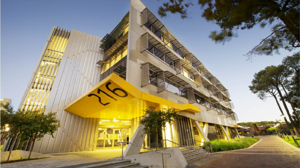 Đại học Curtin 1