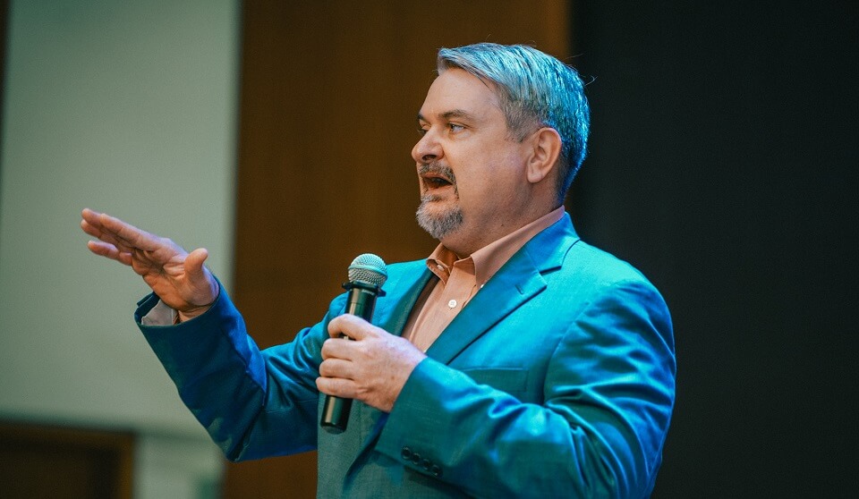 TS. Douglas Foster – Phó Viện trưởng Viện ISB