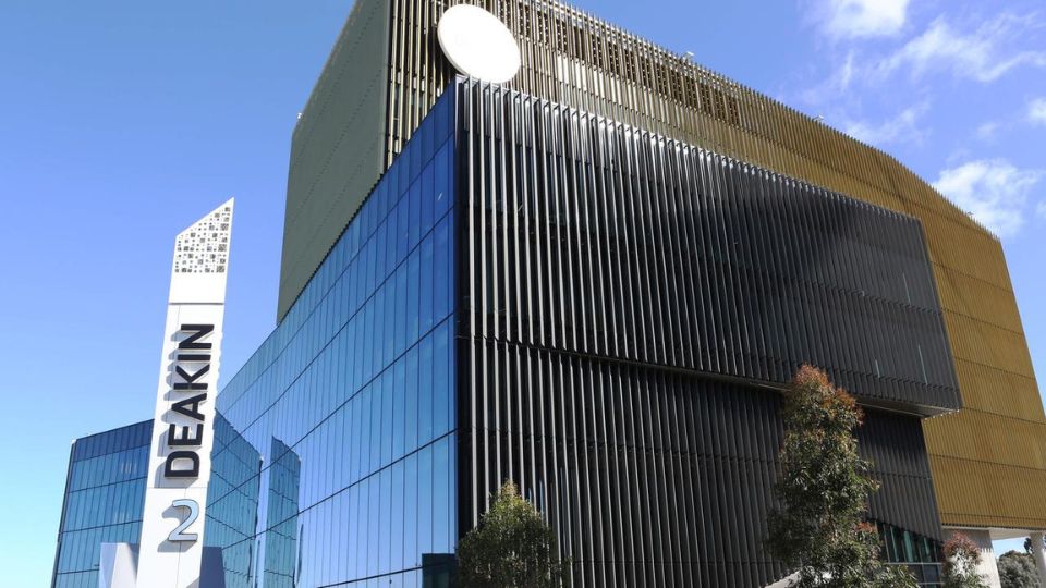 Đại học Deakin thuộc top 42 Đại học trẻ xuất sắc nhất thế giới (The Times Higher Education Young University Rankings, 2022)