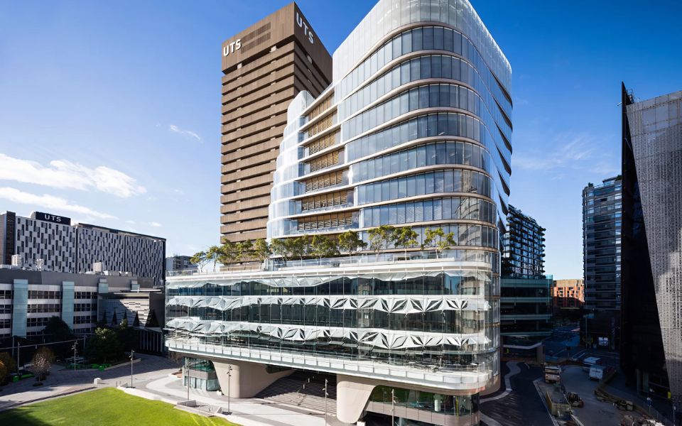 Khuôn viên rộng lớn tại học Công nghệ Sydney 