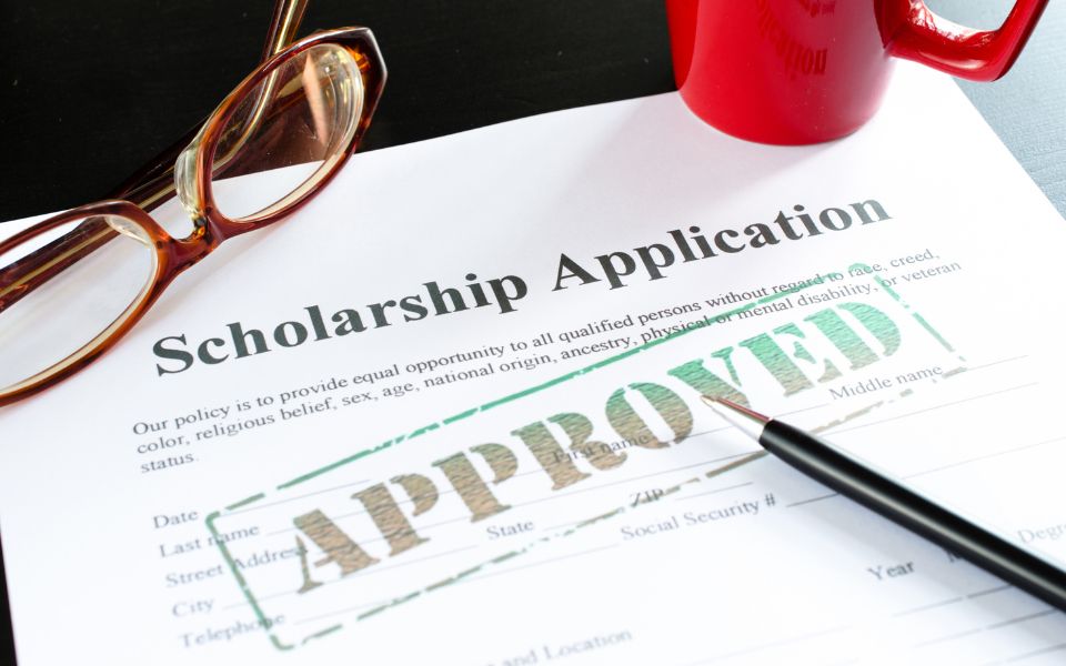 Có học bổng vẫn cần phải chứng minh tài chính đi Úc