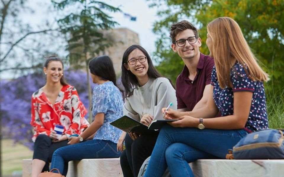 sinh viên đại học Queensland