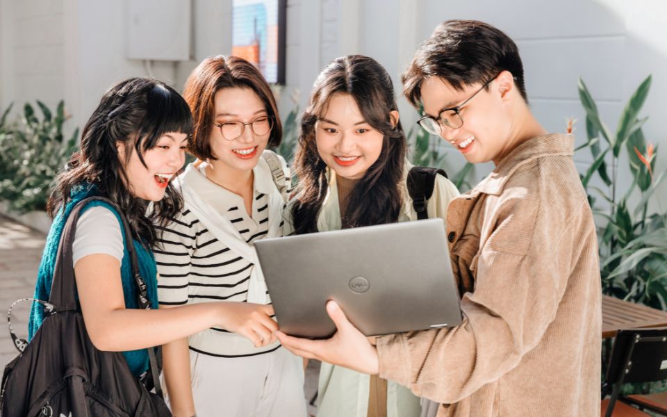 Sinh viên Global Pathways