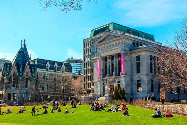 Danh sách các trường đại học ở Canada tốt: Học phí & Điều kiện