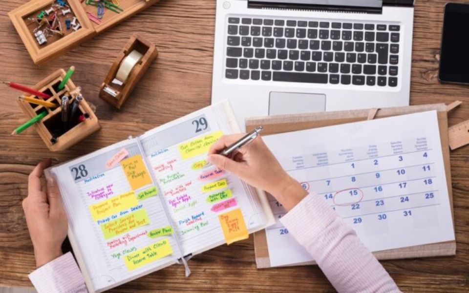 học bổng ngắn hạn