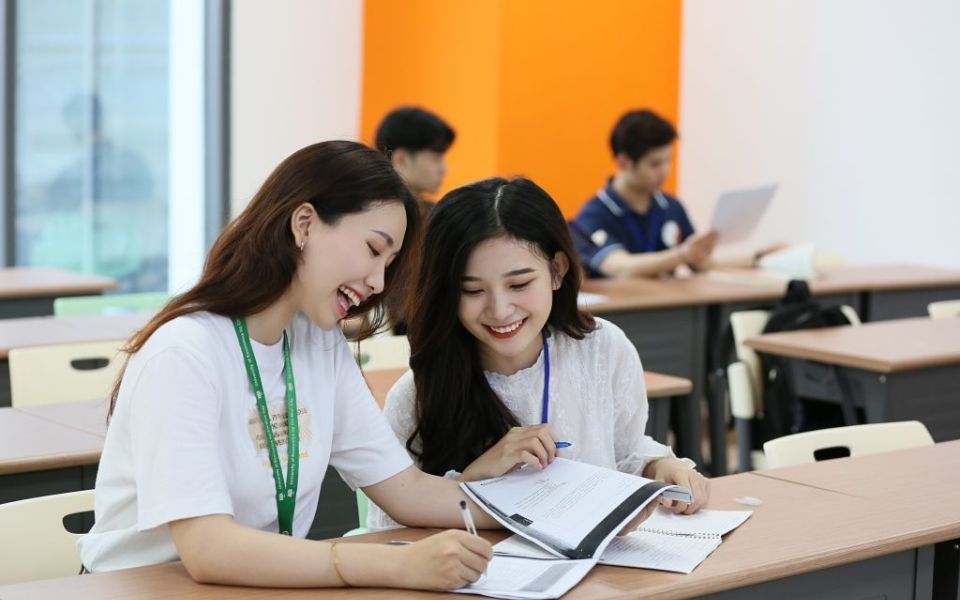 Học đại học 2 năm rồi đi du học