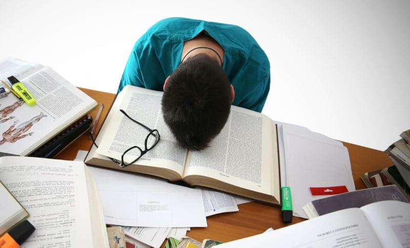 Thách thức khi đi du học của nhiều bạn sinh viên