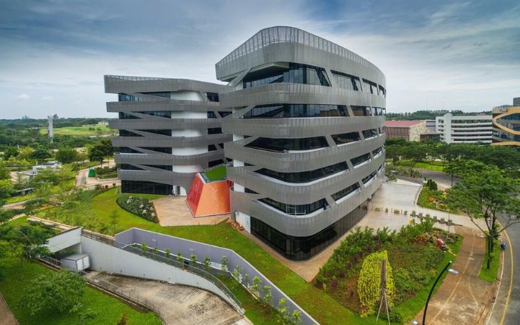 Monash University xếp hạng #36 QS và #58 THE toàn cầu