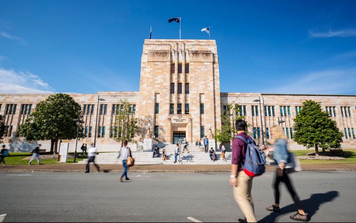 The University of Queensland (UQ) xếp #42 QS và #80 THE toàn cầu