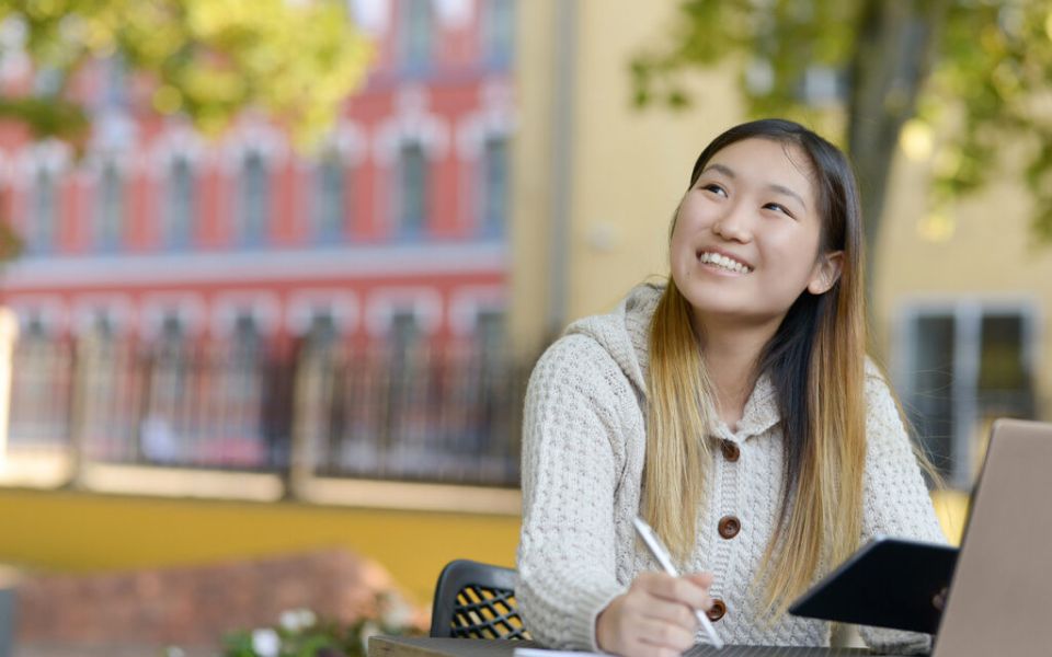 Dự bị đại học là gì