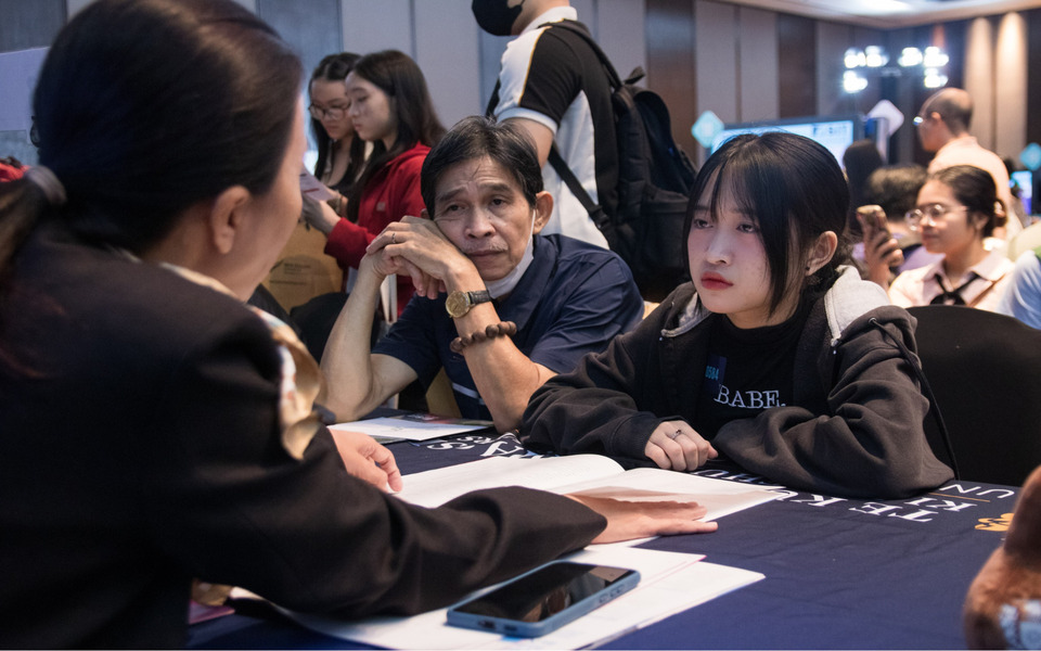 xin học bổng du học úc có khó không