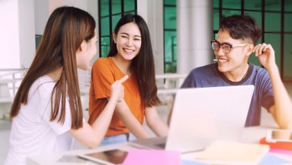 Giải đáp chi tiết: Đi du học Canada cần IELTS bao nhiêu?